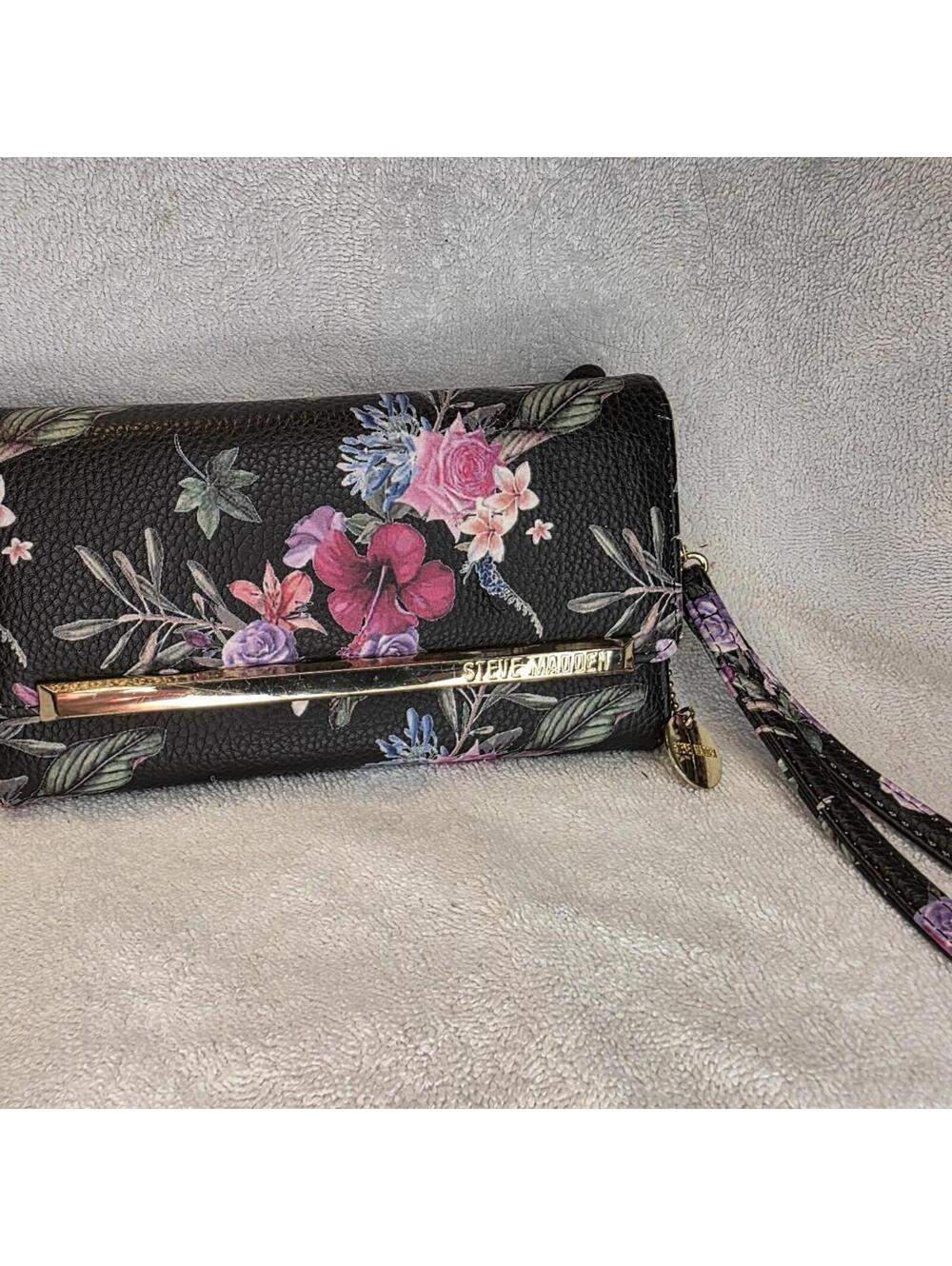 Steve Madden Women's Black and Multi Wallet-purs